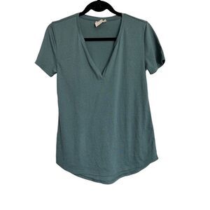 White Crow Top Womens Size XS Teal V-Neck Short Sleeve Casual Minimalist